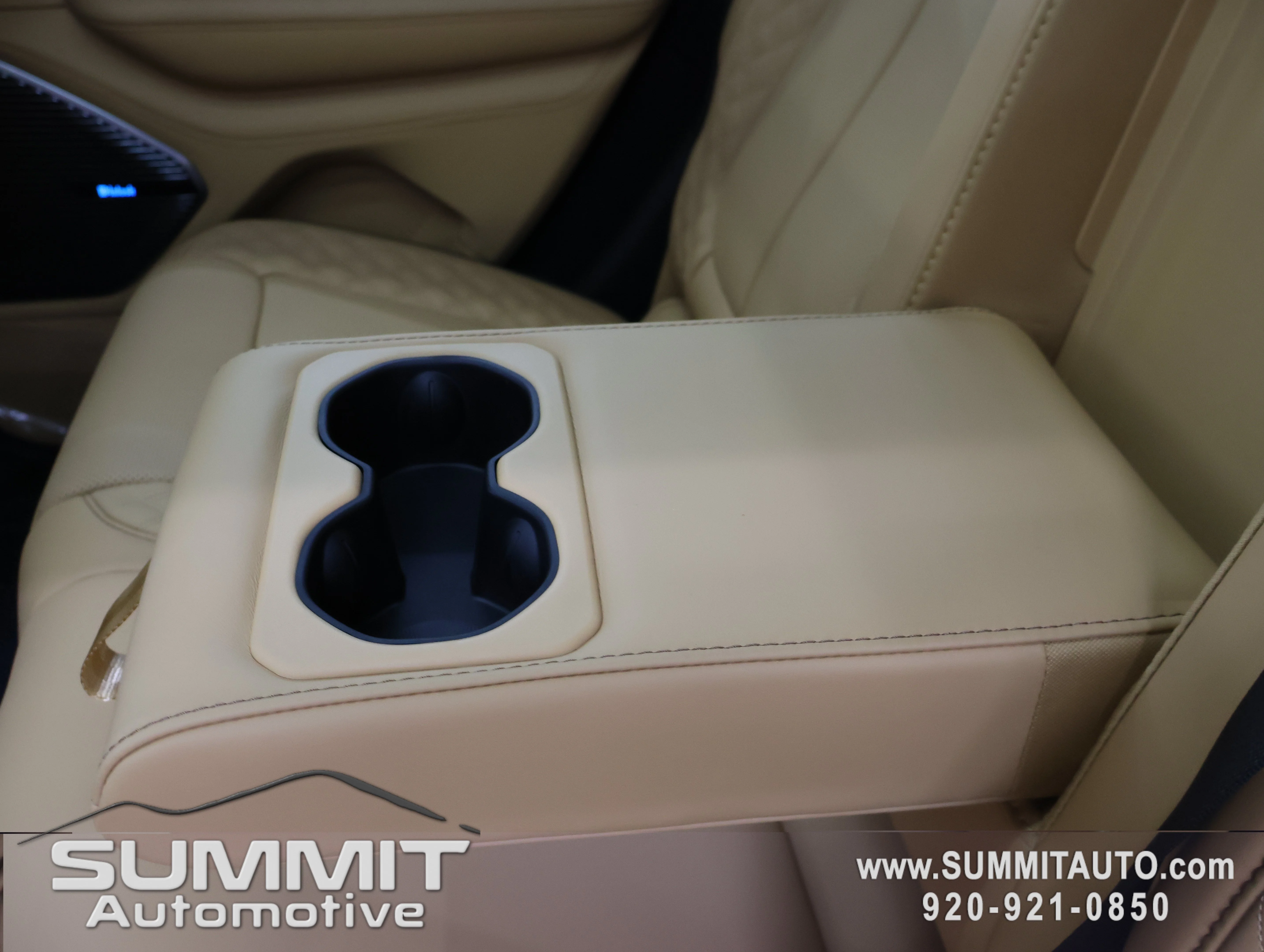New 2026 Diamond Black Crystal Pearl-Coat Exterior Paint Jeep Summit image 42