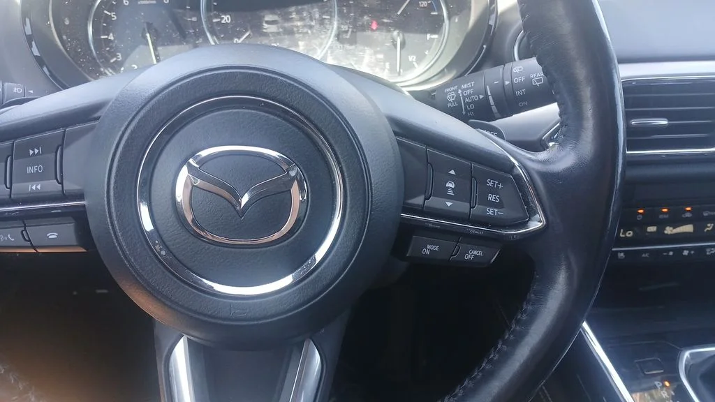 Used 2023 Silver Mazda Grand Touring image 9