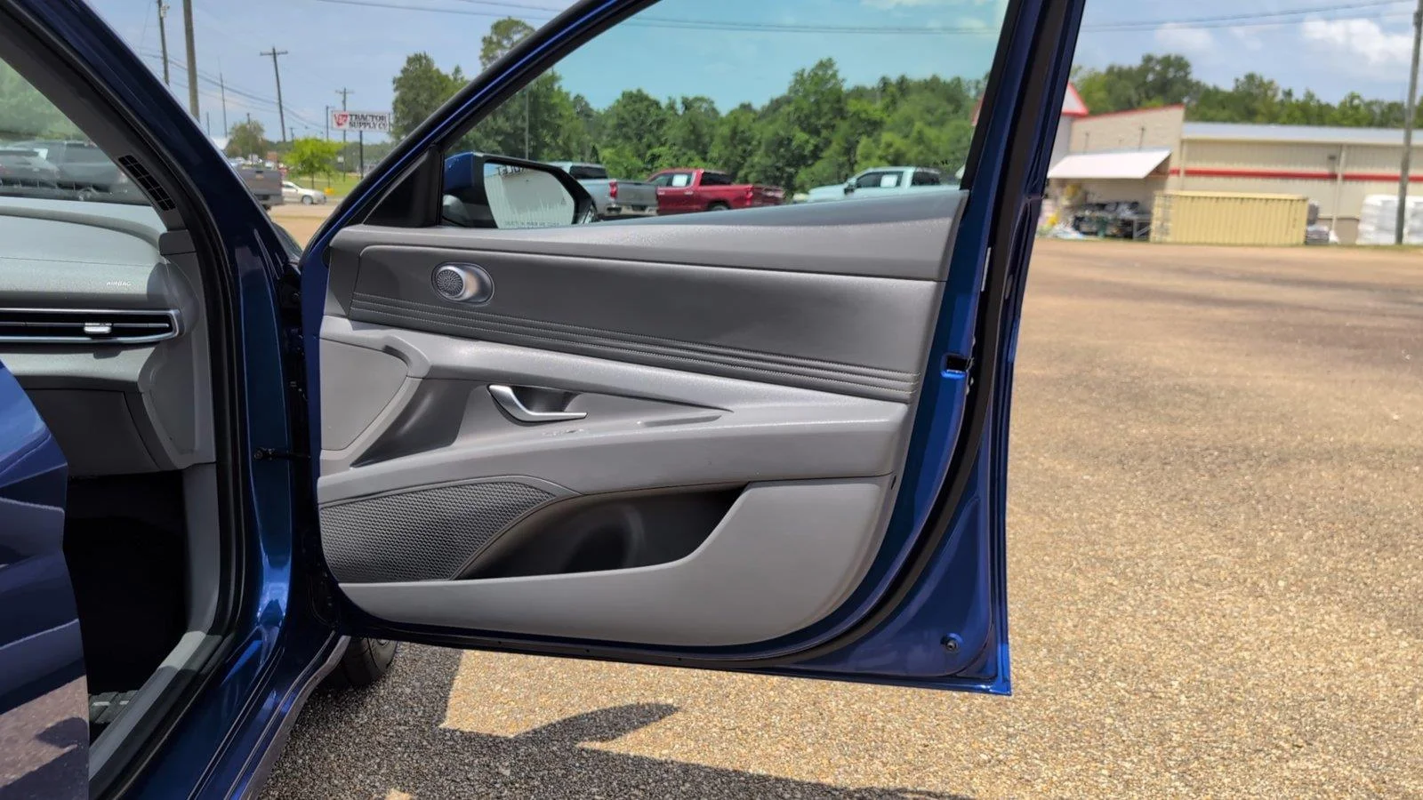 Used 2025 Intense Blue Hyundai SEL Convenience image 16