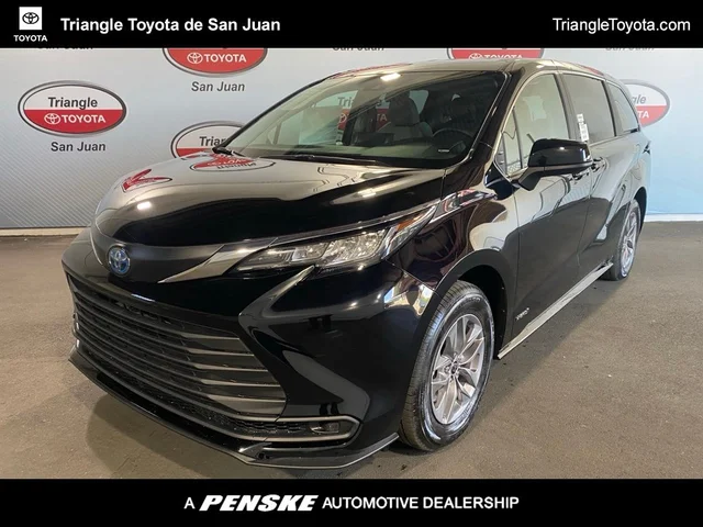 2026|Toyota|Sienna|LE|8 Passenger|4D Passenger Van