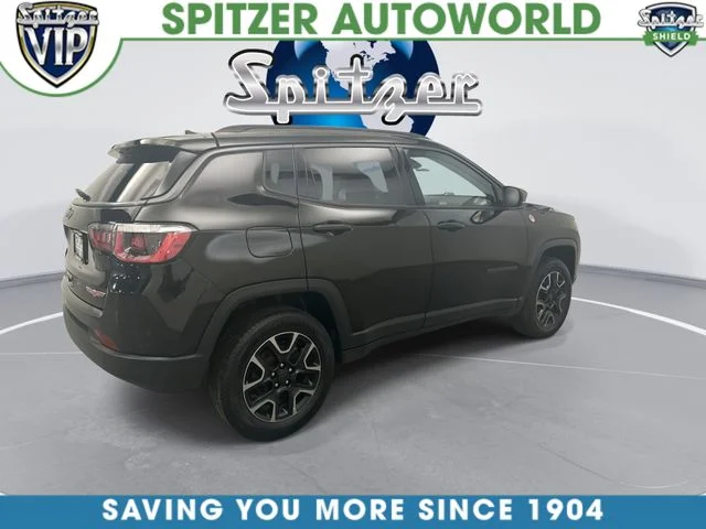 Used 2019 Black Jeep Trailhawk image 10