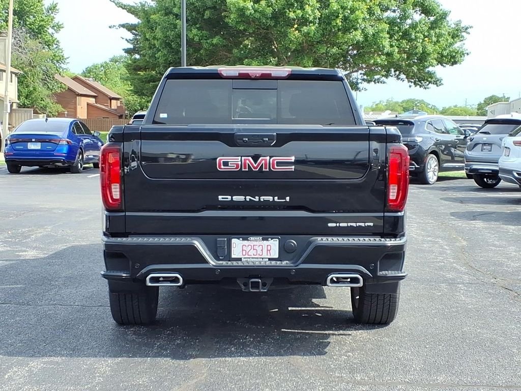 Used 2024 Onyx Black GMC Denali image 16