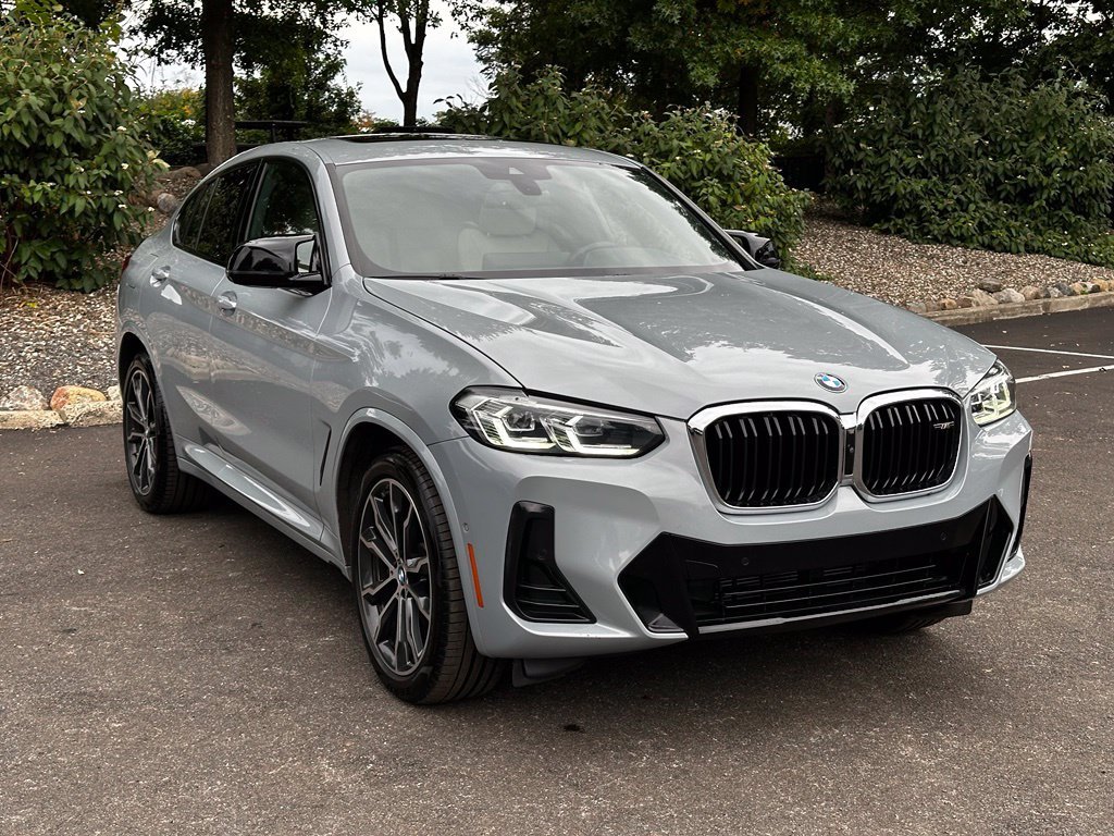 Used 2023 Gray BMW M40i image 3