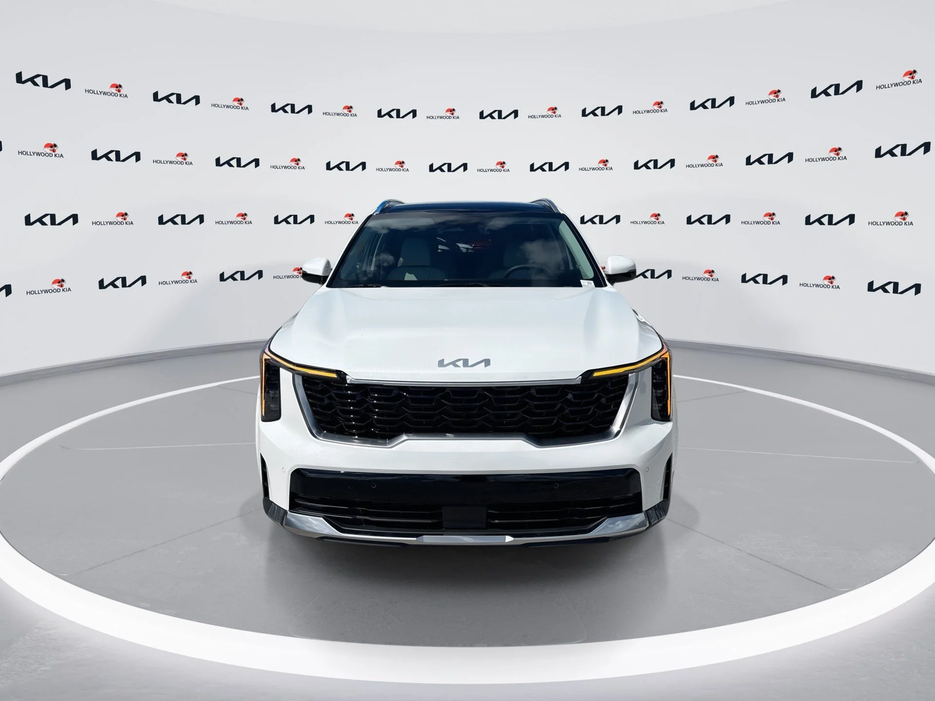 New 2026 Snow White Pearl Kia EX image 3
