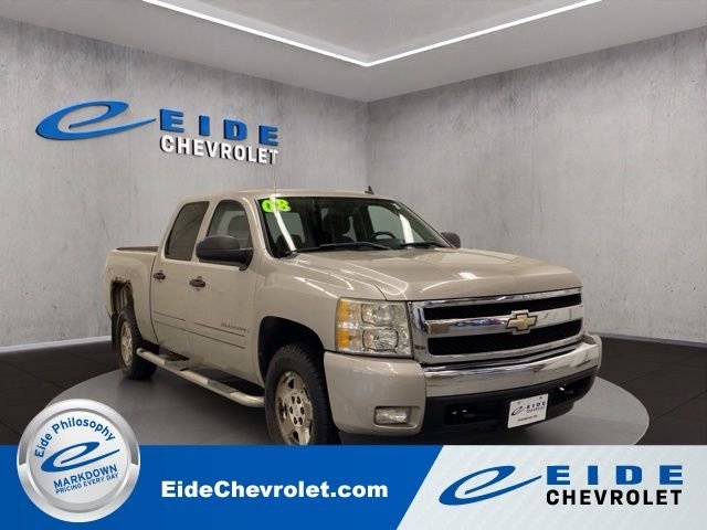 Used 2008 Silver Chevrolet LT image 1