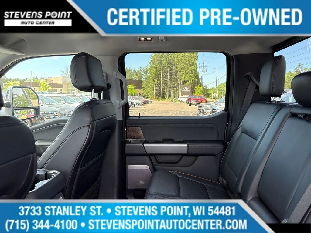 Used 2025 Carbonized Gray Metallic Ford Lariat image 26