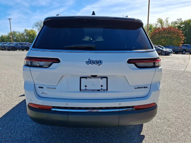 Used 2021 White Jeep Limited image 5