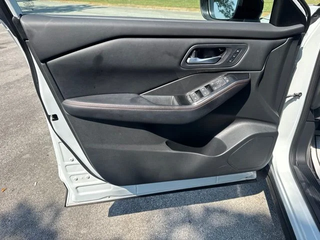 Used 2025 White Nissan Rock Creek image 14