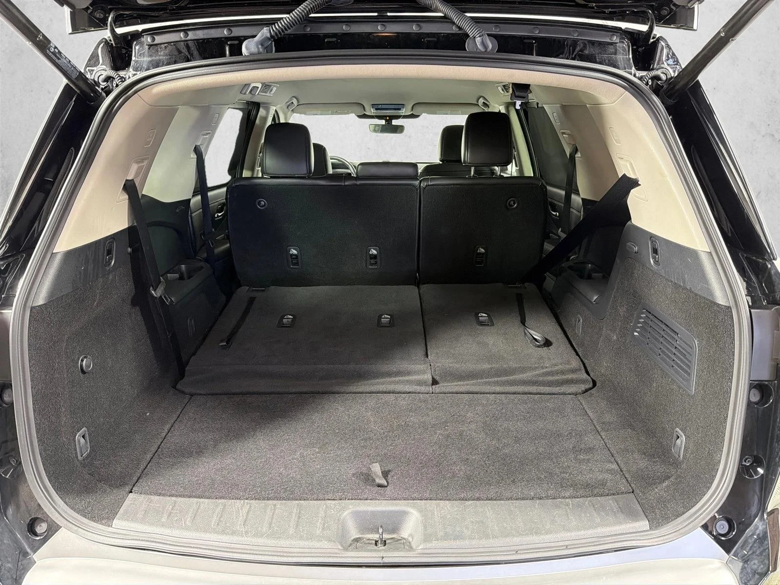 Used 2025 Black Nissan SL image 19