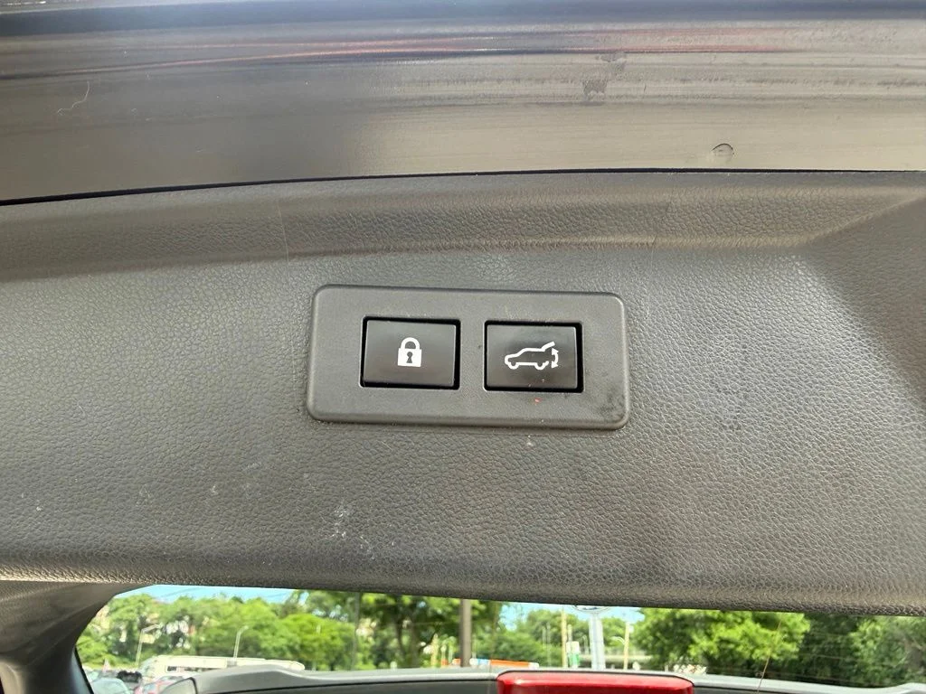Used 2020 Black Subaru Premium image 25