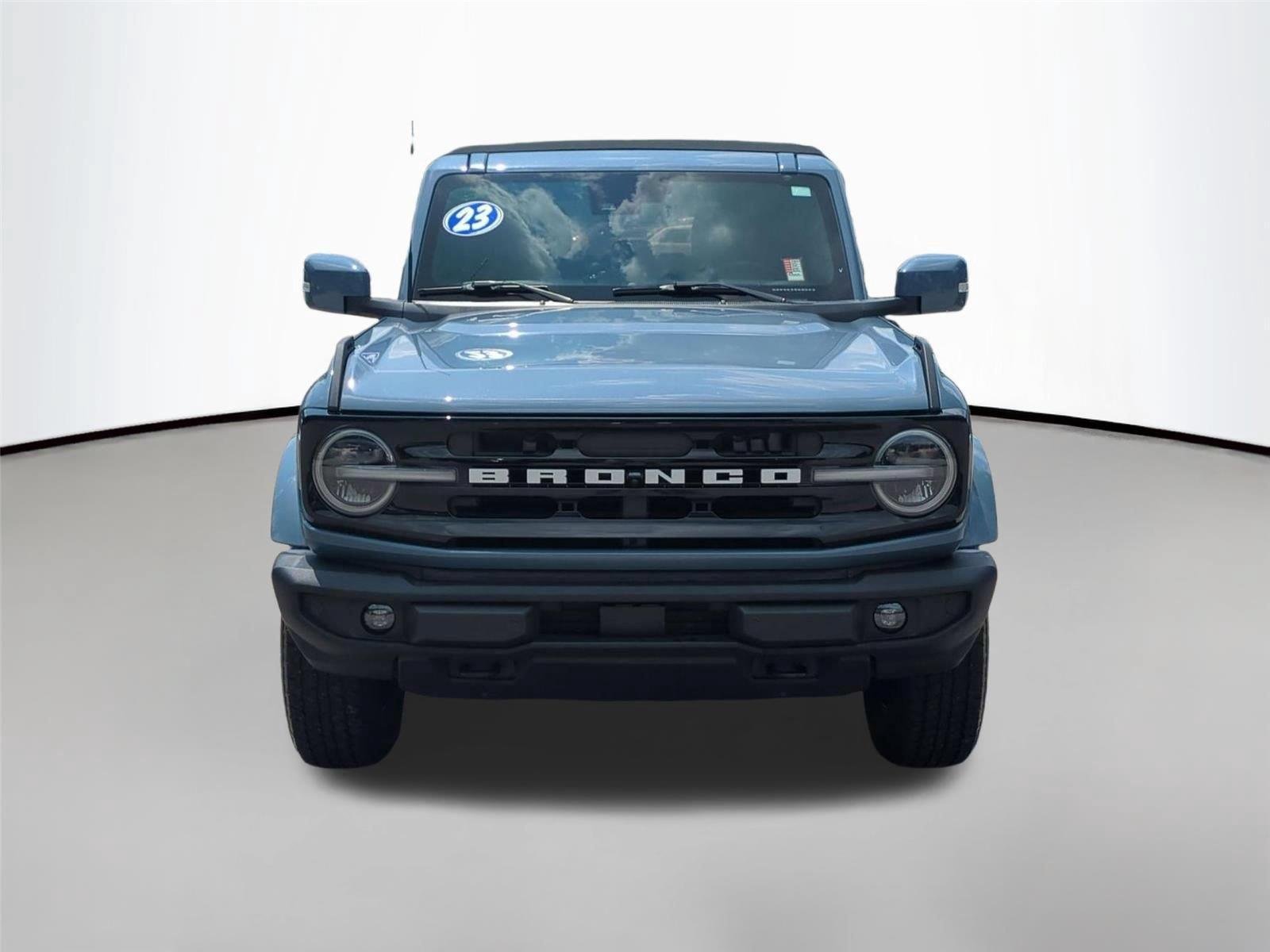 Used 2023 Azure Gray Metallic Tri-Coat Ford Outer Banks image 8