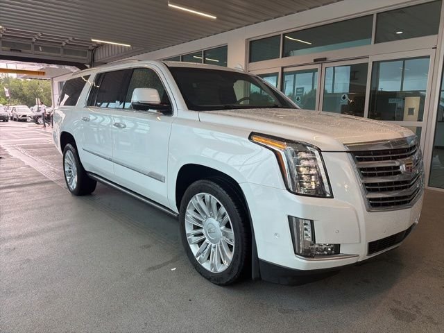 2019 Cadillac Escalade ESV 2WD Platinum's photo