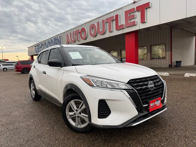 2022 Nissan Kicks S