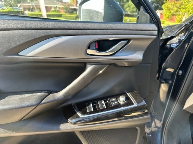 Used 2022 Blue Mazda Touring image 18