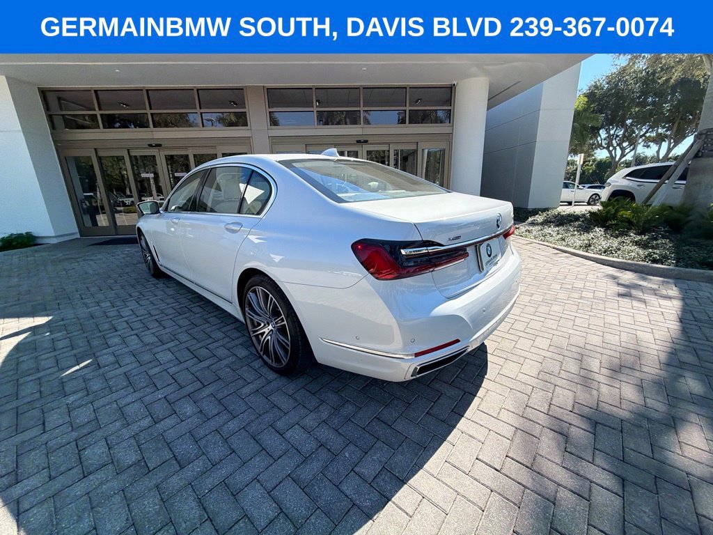 Used 2022 Mineral White Metallic BMW 750i xDrive image 8