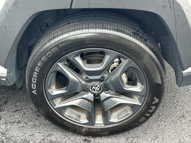 Used 2024 White Toyota Adventure image 13