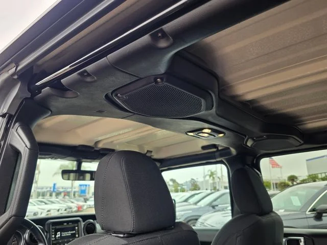 2021 Jeep Gladiator California Edition - Photo 17