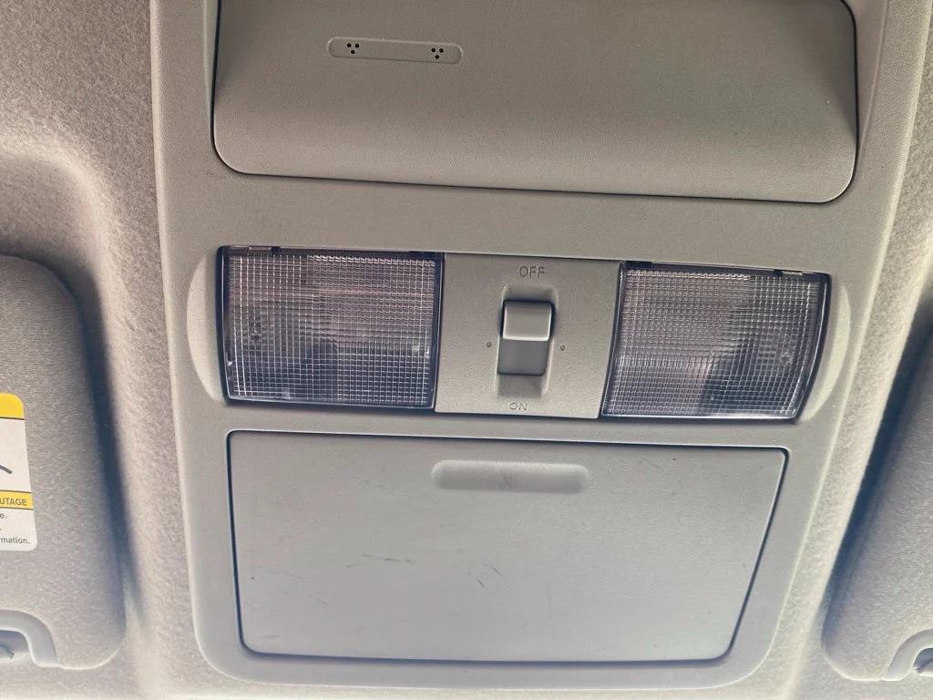 Used 2018 White Nissan SV image 21