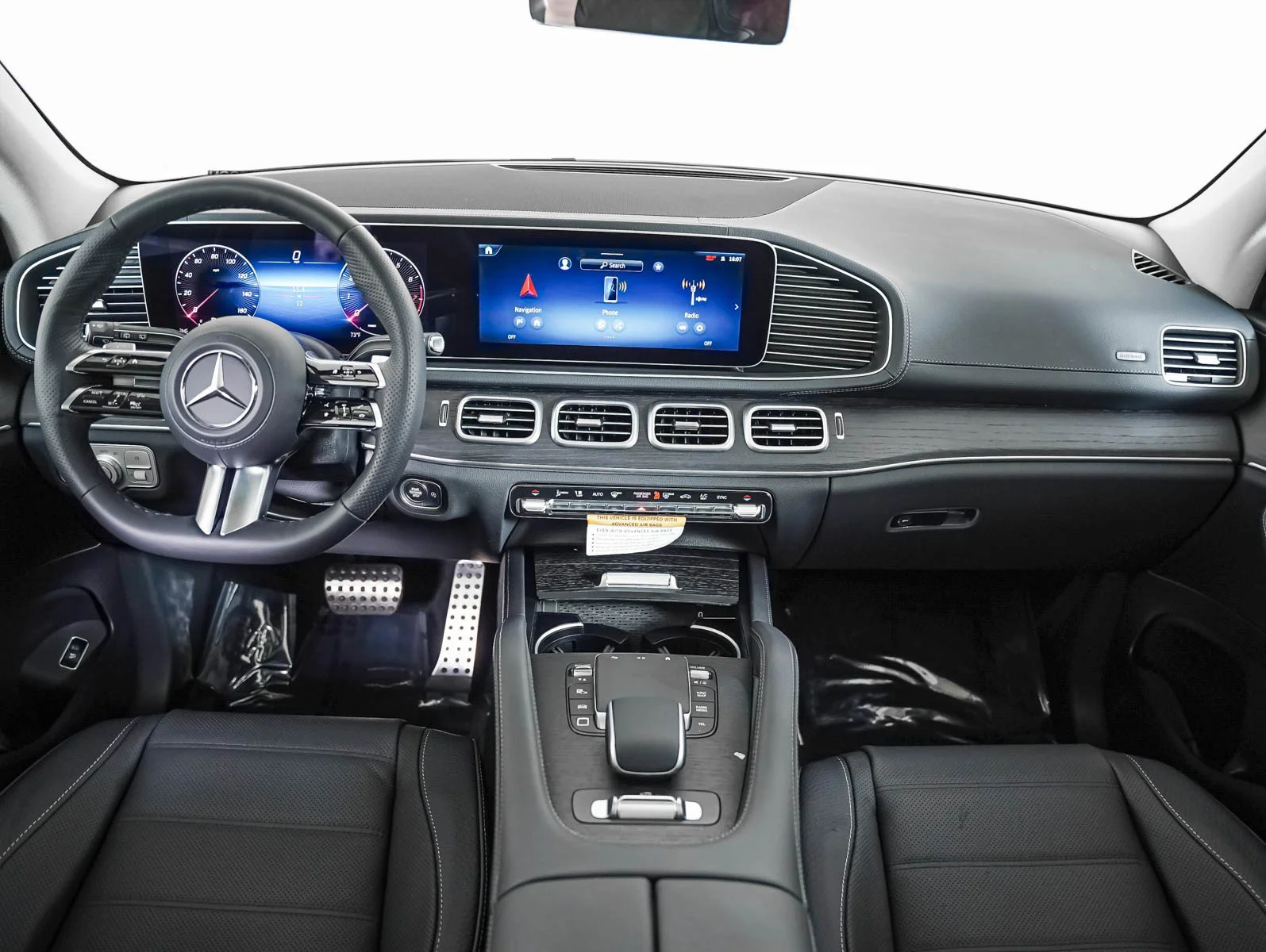 New 2026 Polar White Mercedes-Benz 4MATIC® image 12