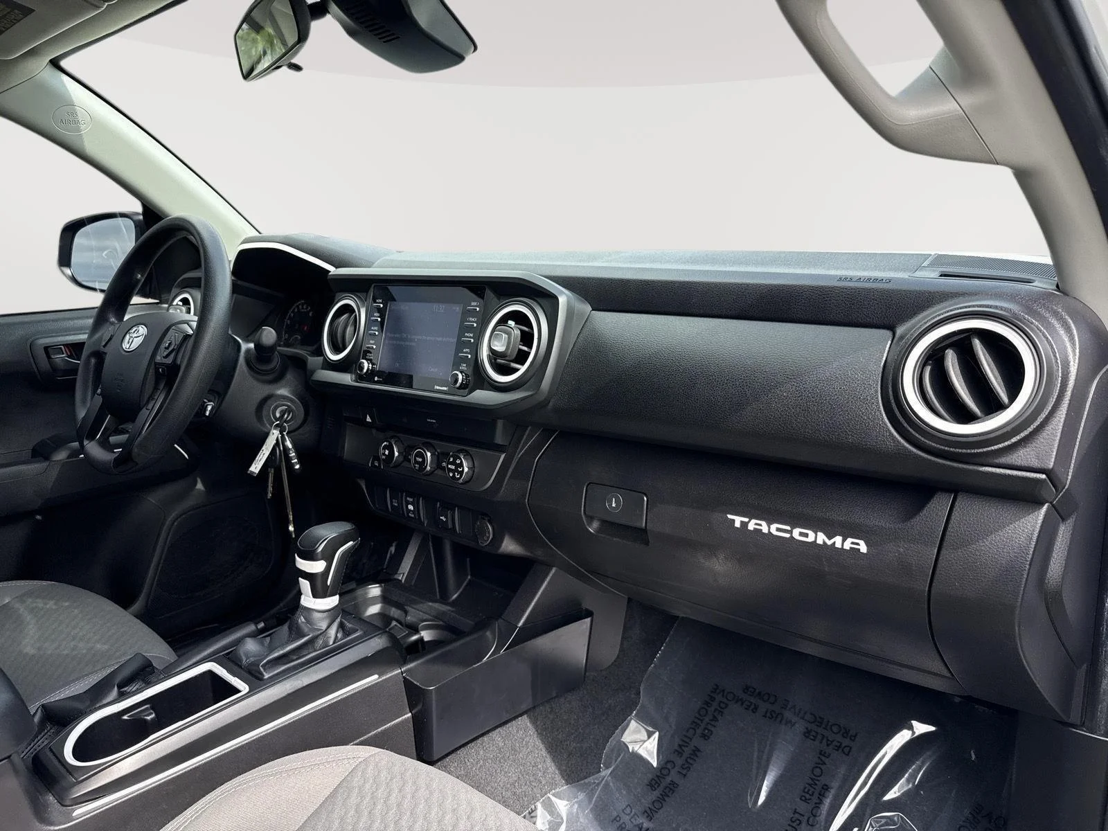Certified Used 2022 White Toyota SR image 23