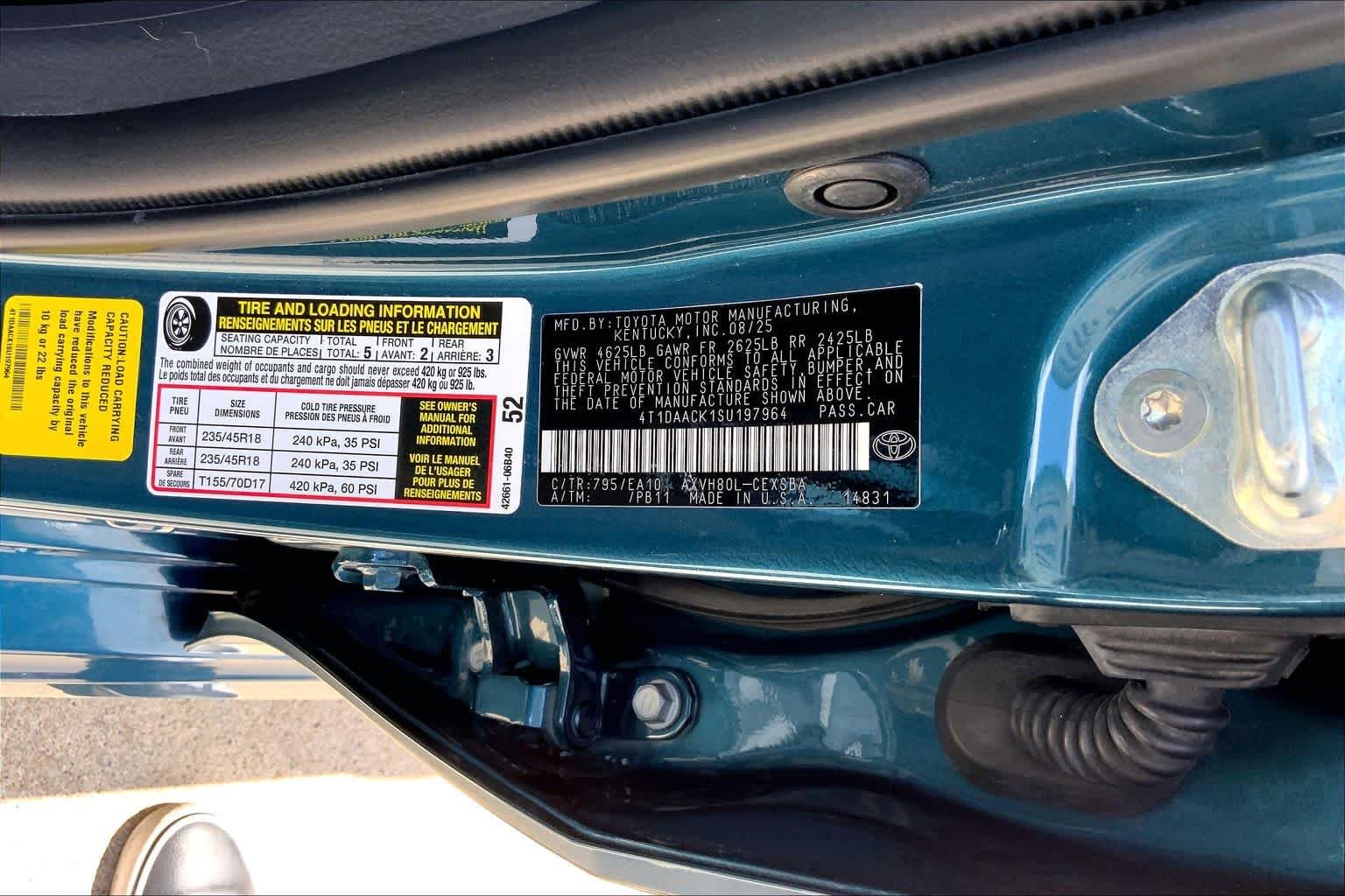 Used 2025 Ocean Gem Toyota SE image 71