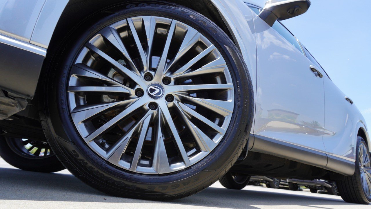 Certified Used 2024 IRIDIUM Lexus RX 350 Luxury image 11