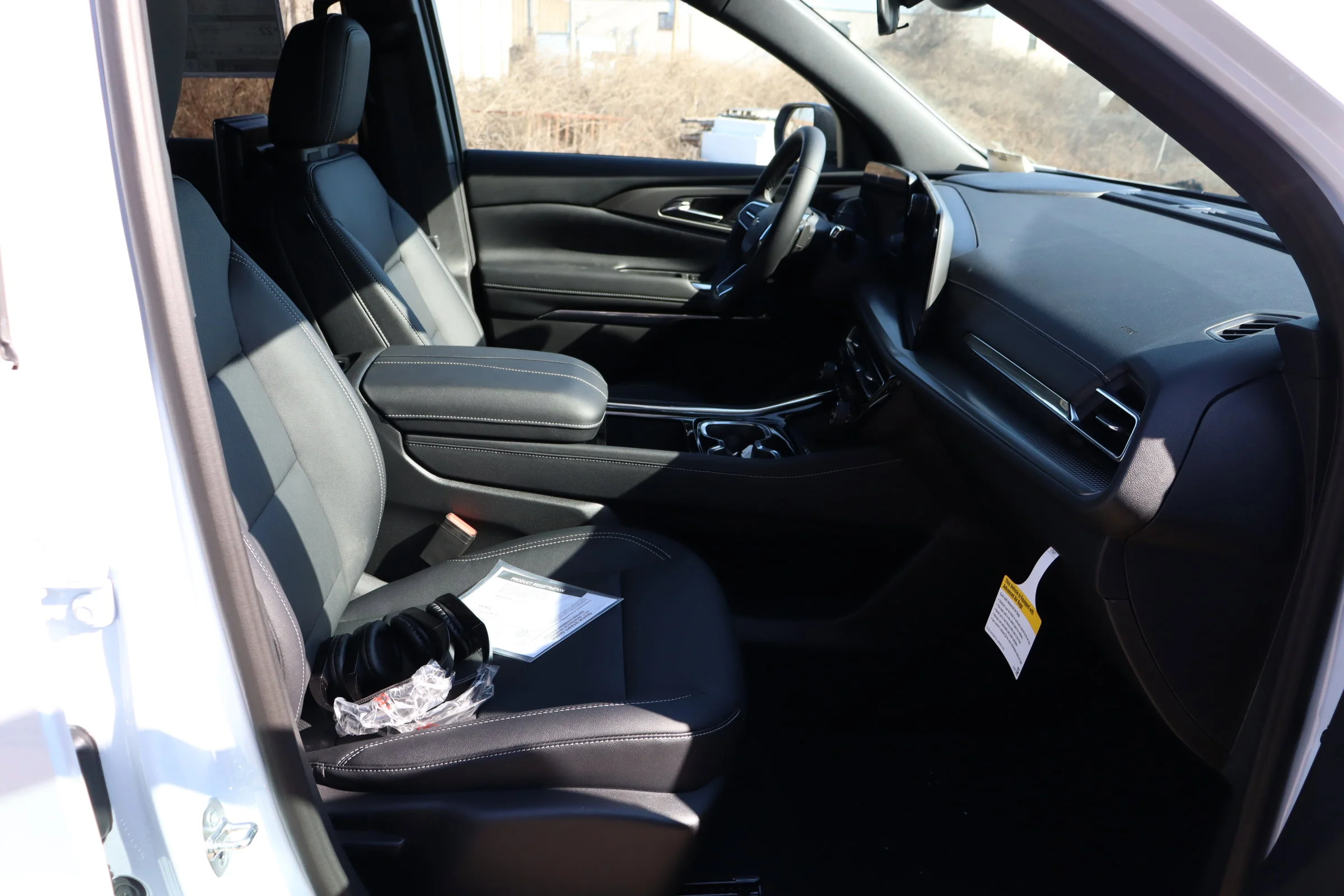 New 2026 Polar White Tricoat Chevrolet LT image 25