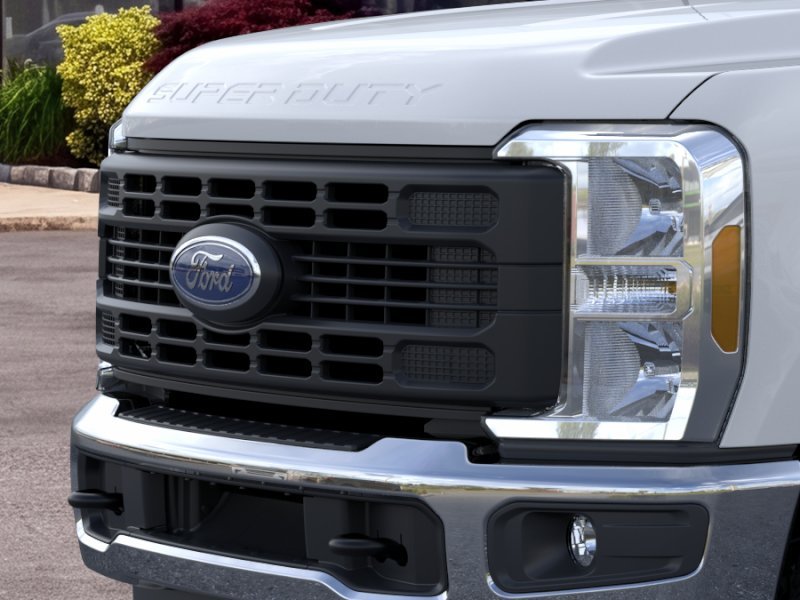 New 2026 Oxford White Ford F-250® XL image 17