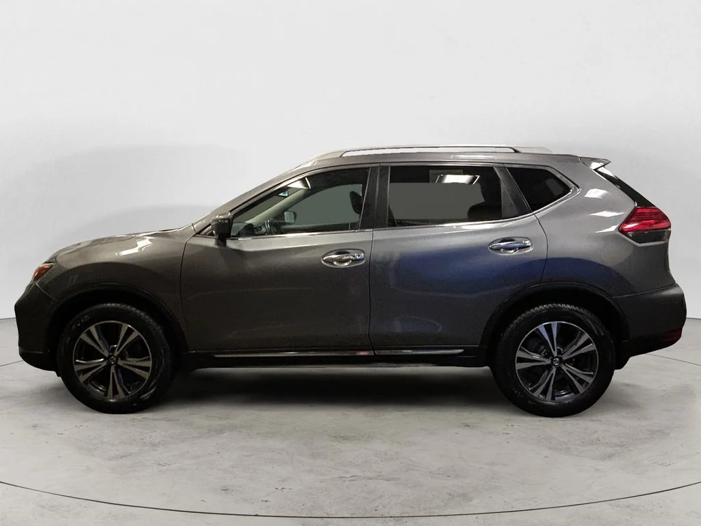 Used 2017 Gun Metallic Nissan  image 2