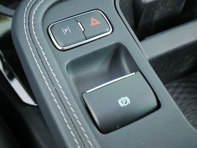 Certified Used 2025 Beige Ford Select image 28