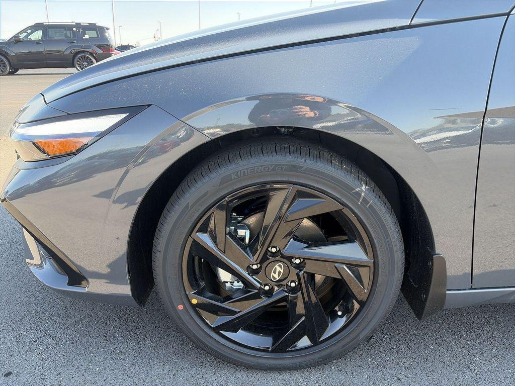 New 2026 Gray Hyundai SEL Sport Premium image 10