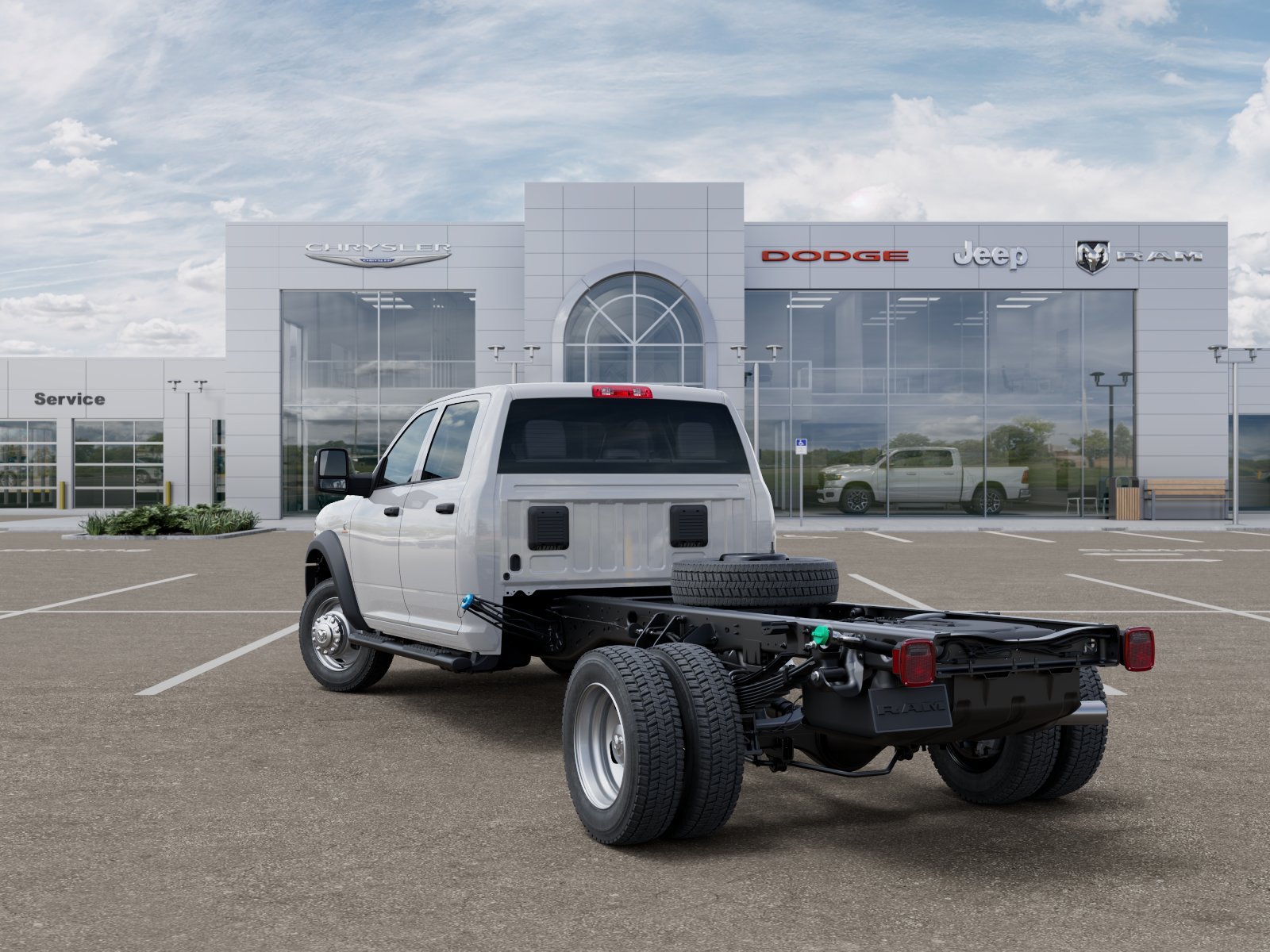 New 2026 Bright White Clearcoat RAM Tradesman image 33