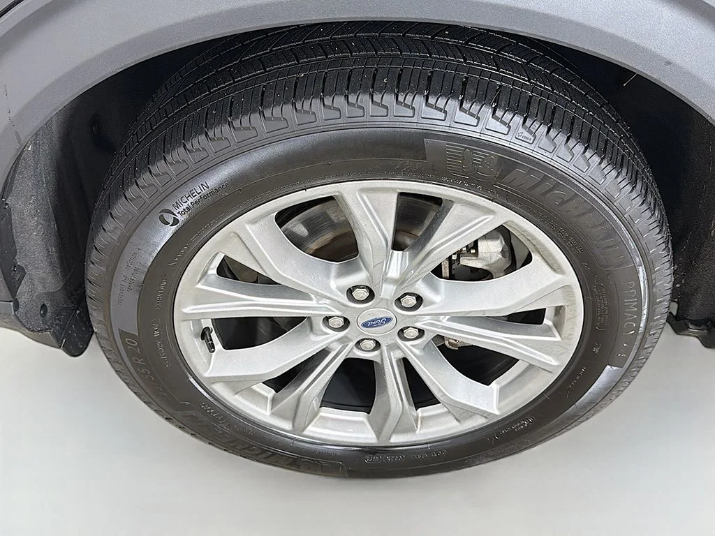 Used 2024 Black Ford XLT image 18