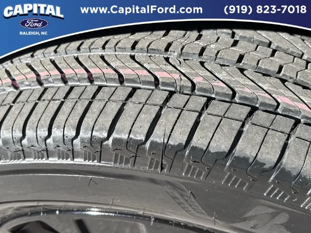 Used 2023 Black Ford XLT image 14