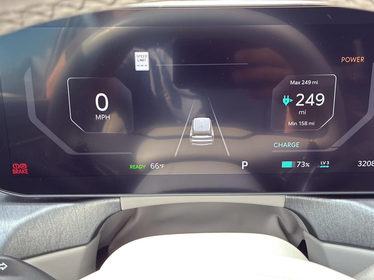 Used 2024 Snow White Pearl Kia Wind image 41
