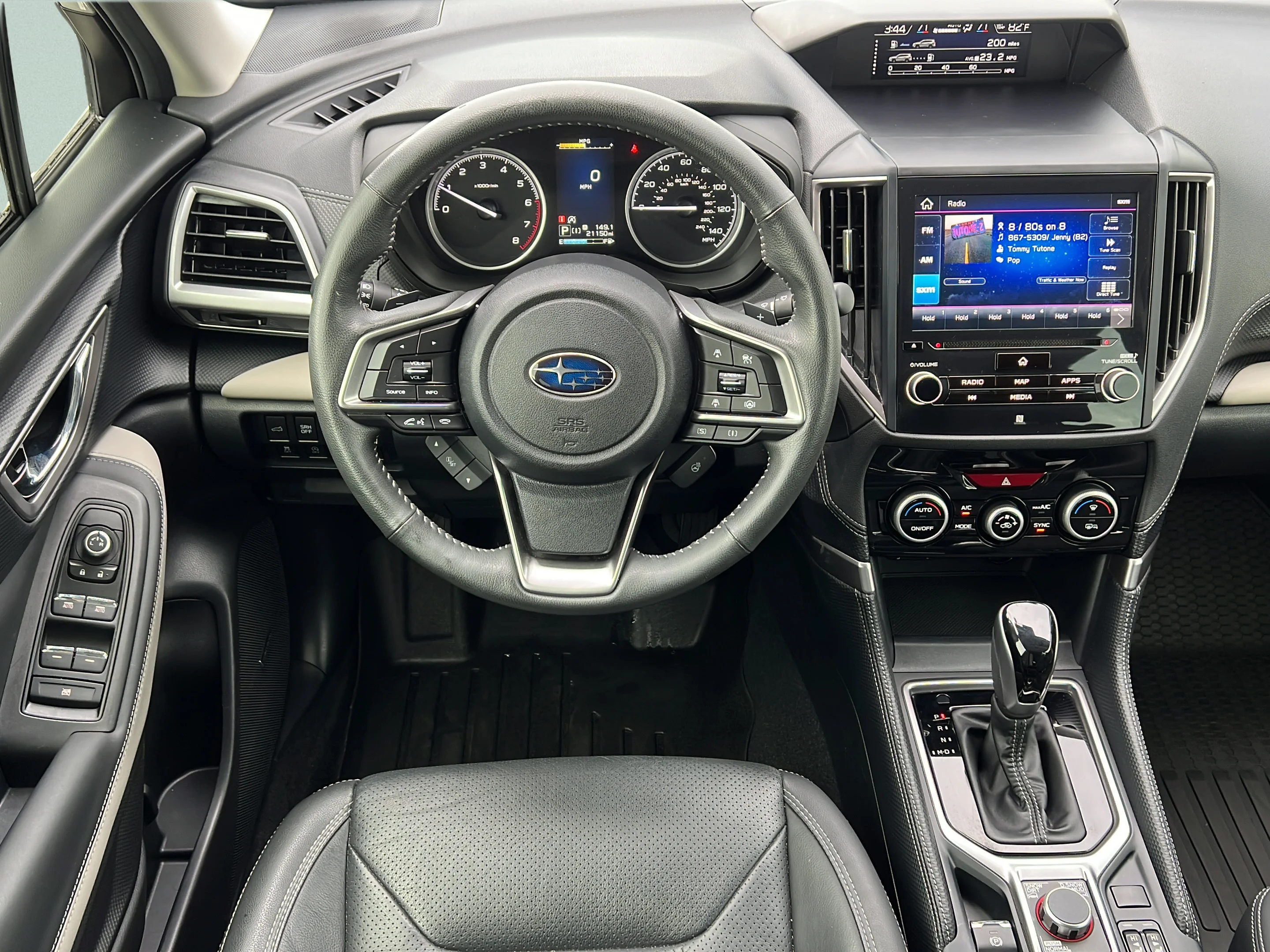 Used 2022 Crystal White Pearl Subaru Limited image 15