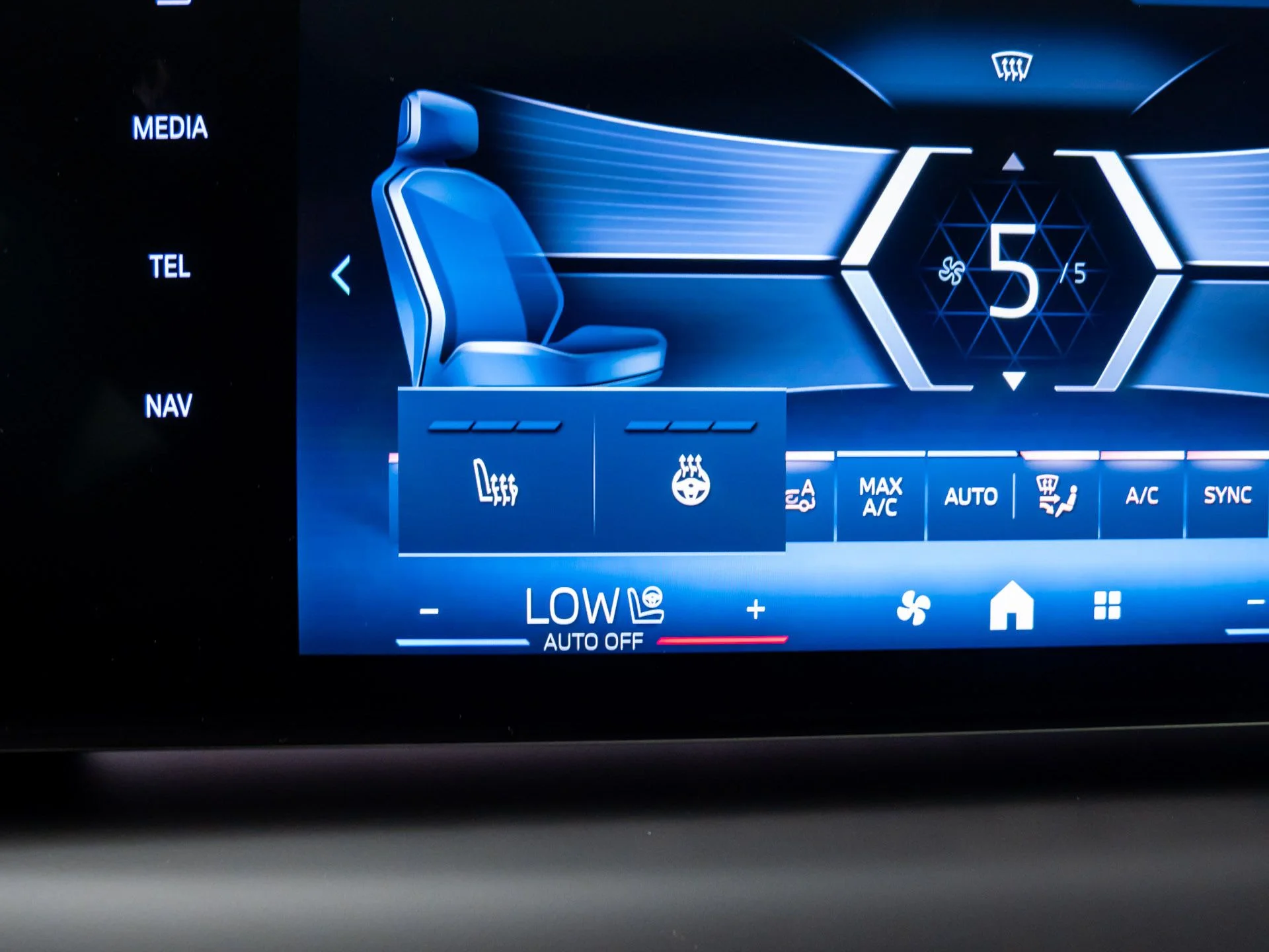 2026 BMW 2 Series 228 - Photo 25