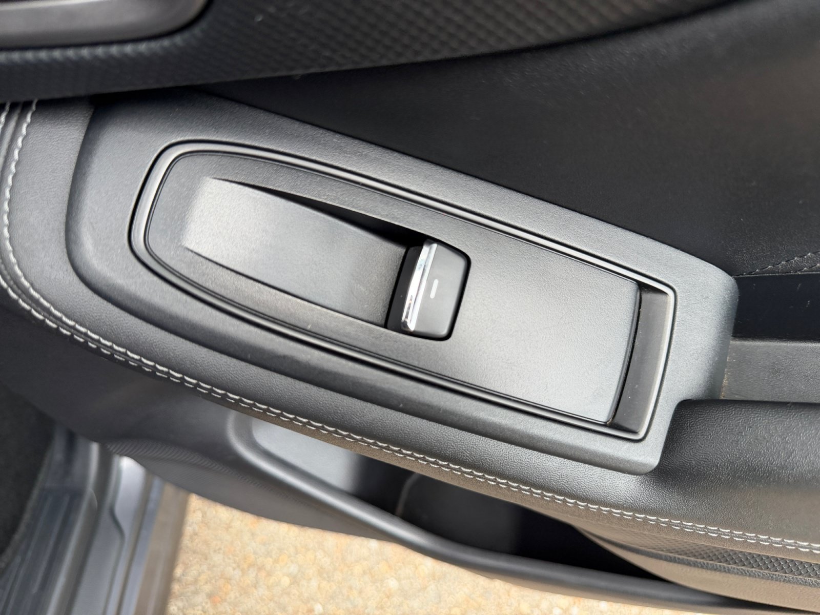 Used 2020 Magnetite Gray Metallic Subaru Limited image 38