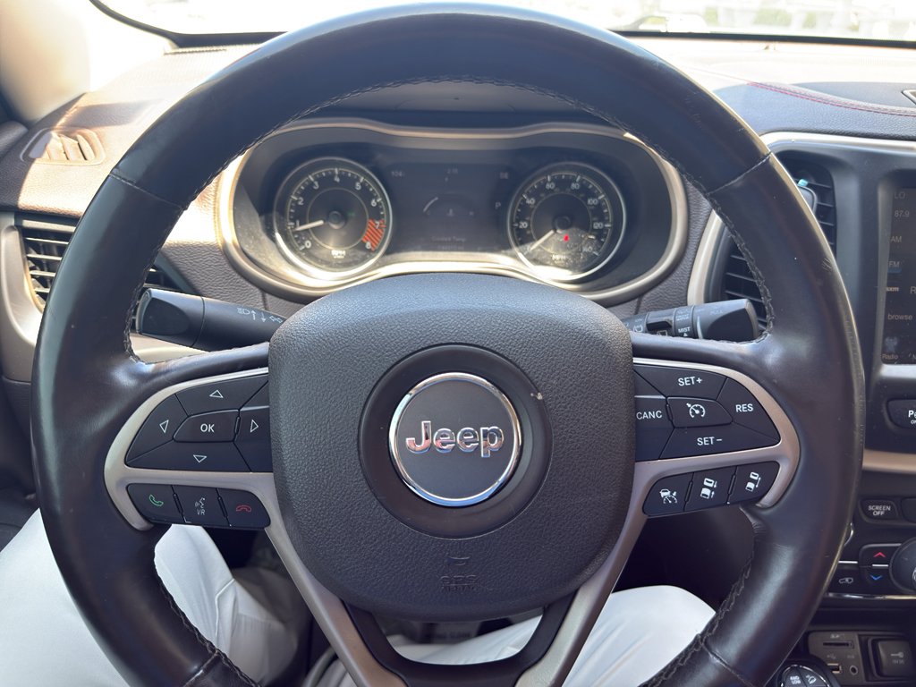 Used 2014 Anvil Clear Coat Jeep Trailhawk image 15