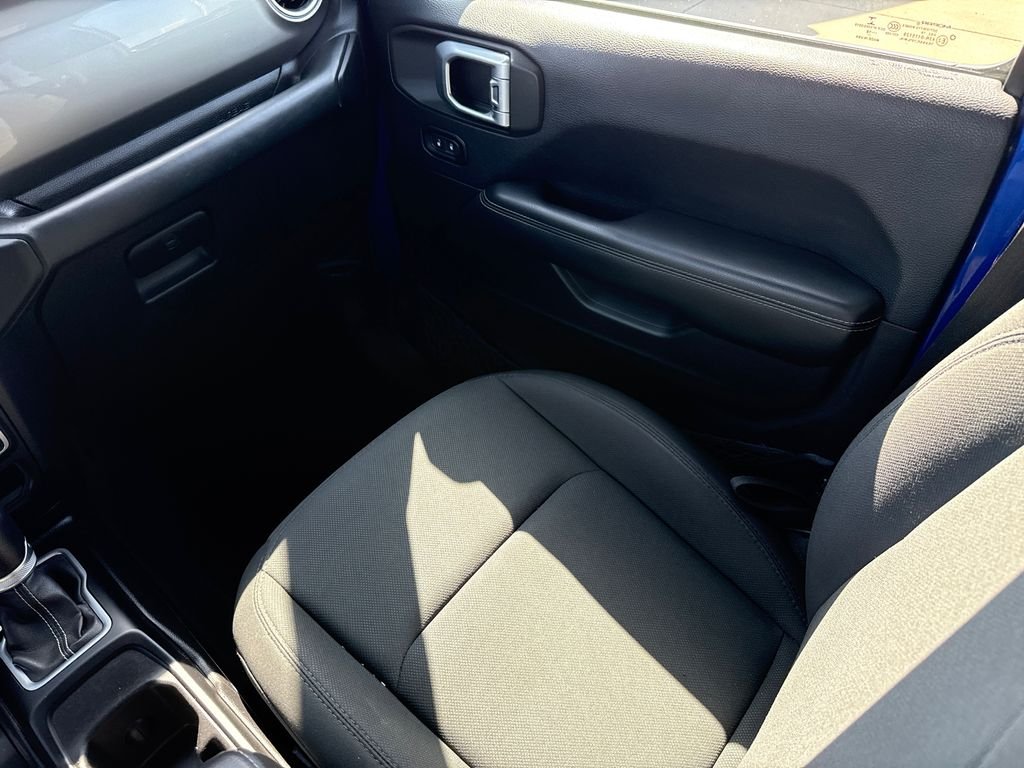 Used 2018 Blue Jeep Unlimited Sahara image 16