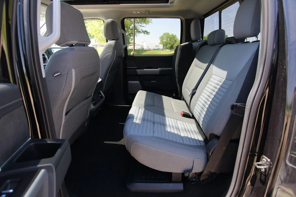 Used 2024  Ford XLT image 8