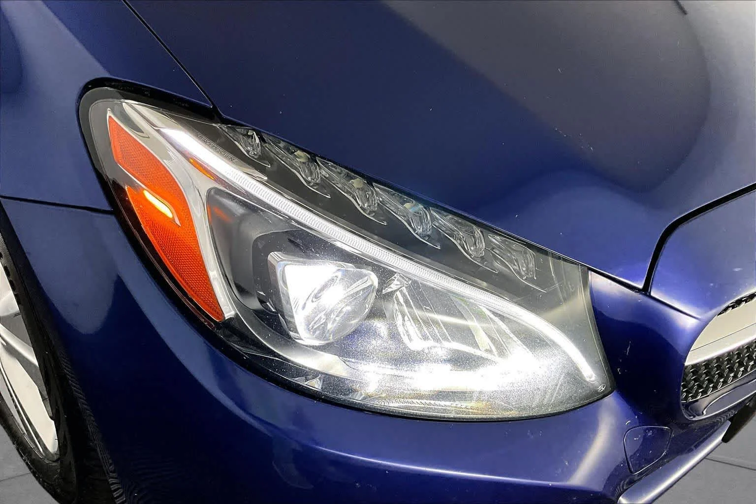 Used 2017 Brilliant Blue Metallic Mercedes-Benz C 300 image 27
