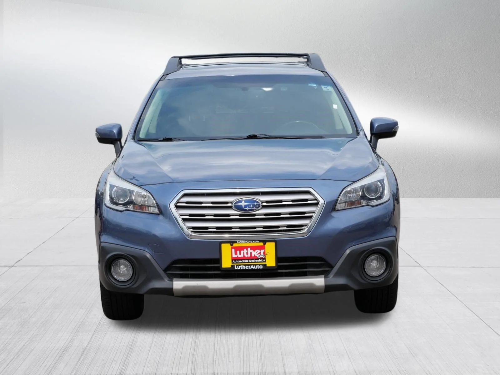 Used 2017 Twilight Blue Metallic Subaru Limited image 2
