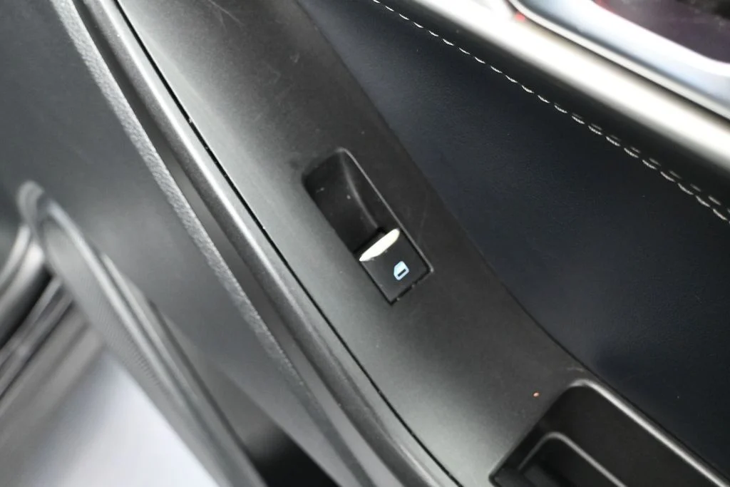 Used 2020 Black Ford Limited image 50