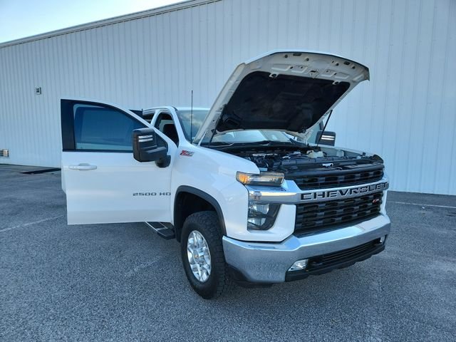 Used 2023 White Chevrolet LT image 12