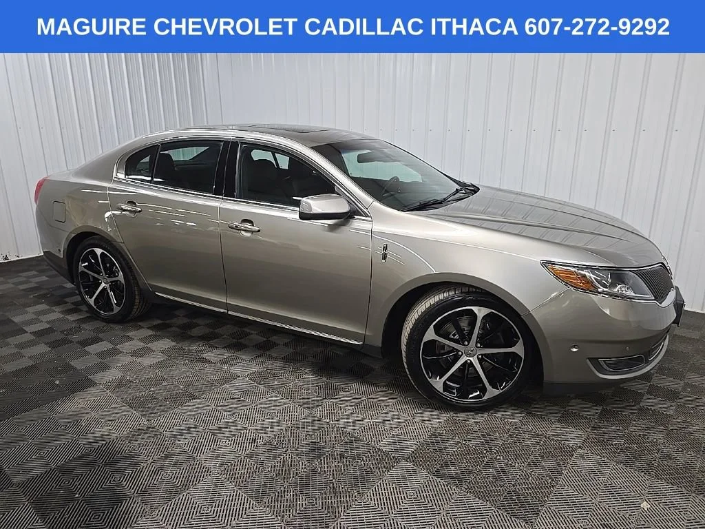2016 Lincoln MKS Base