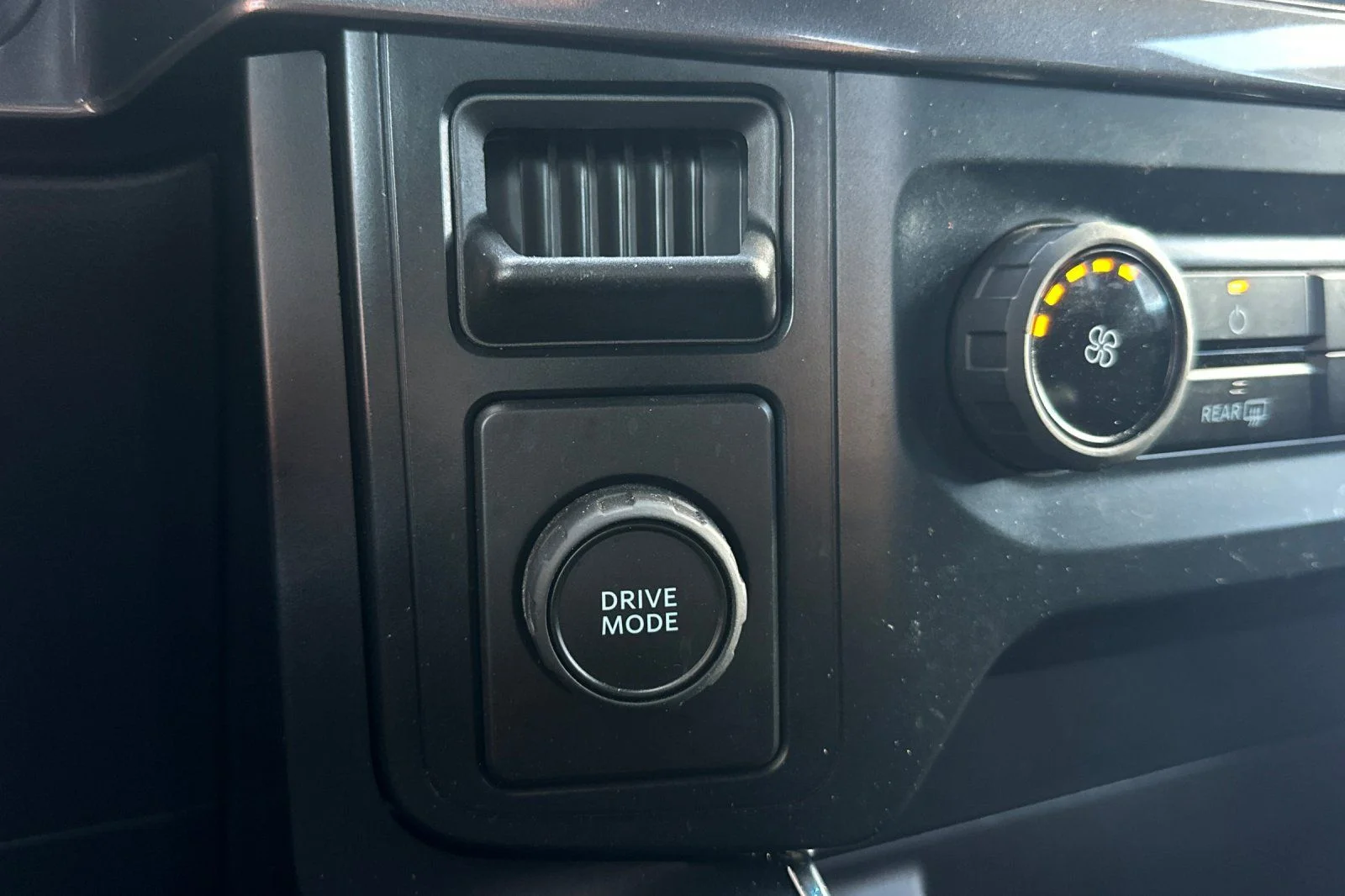 Certified Used 2023 Avalanche Ford XL image 28
