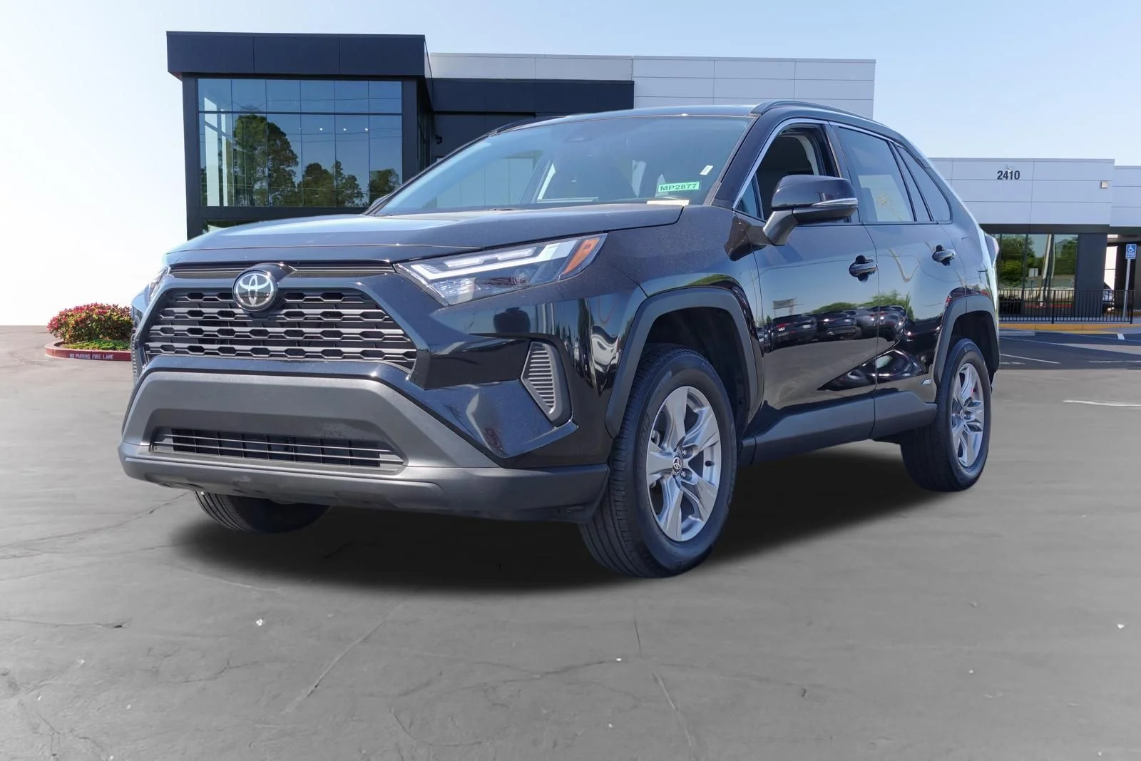 Used 2025 Midnight Black Metallic Toyota XLE image 7