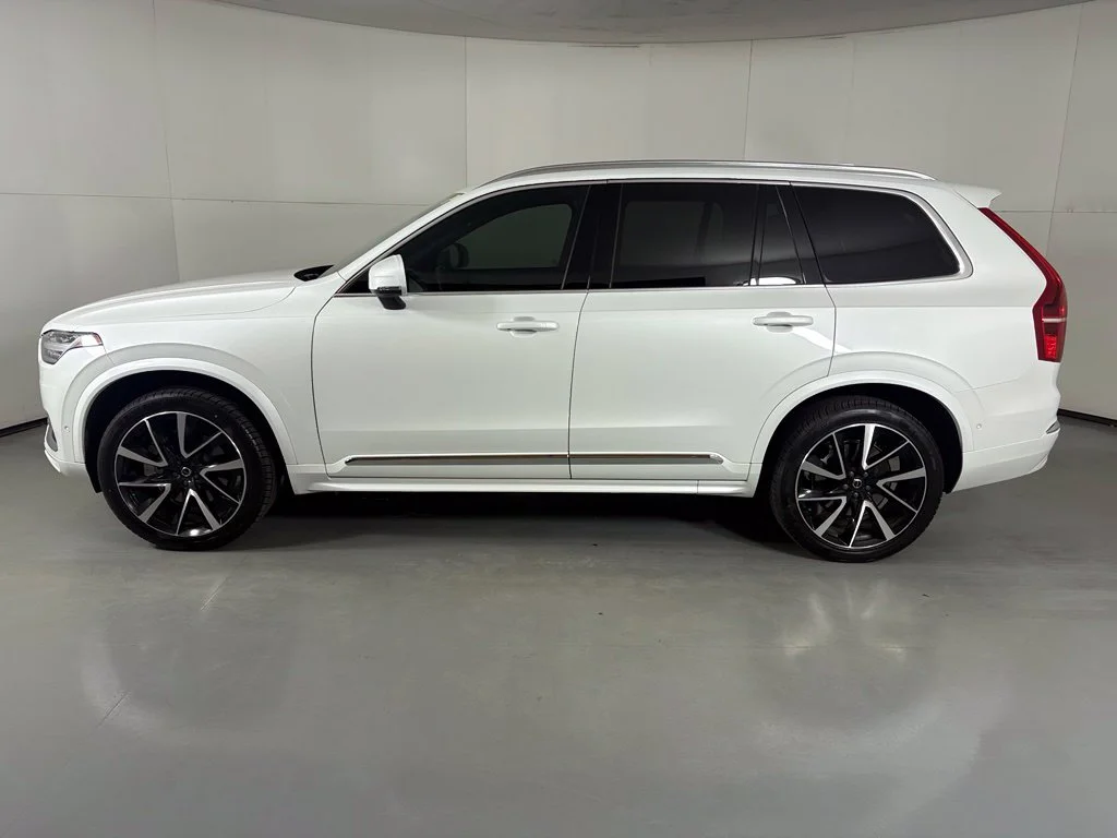 Used 2024 White Volvo Ultimate image 5