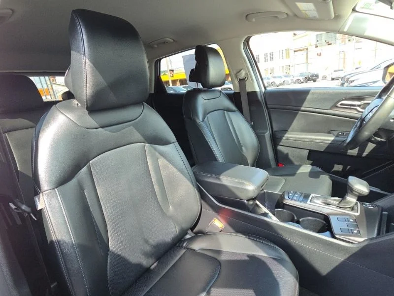 Used 2026 White Kia EX image 15